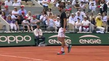 Laurent Luyat taquine Michaël Llodra pendant Roland-Garros