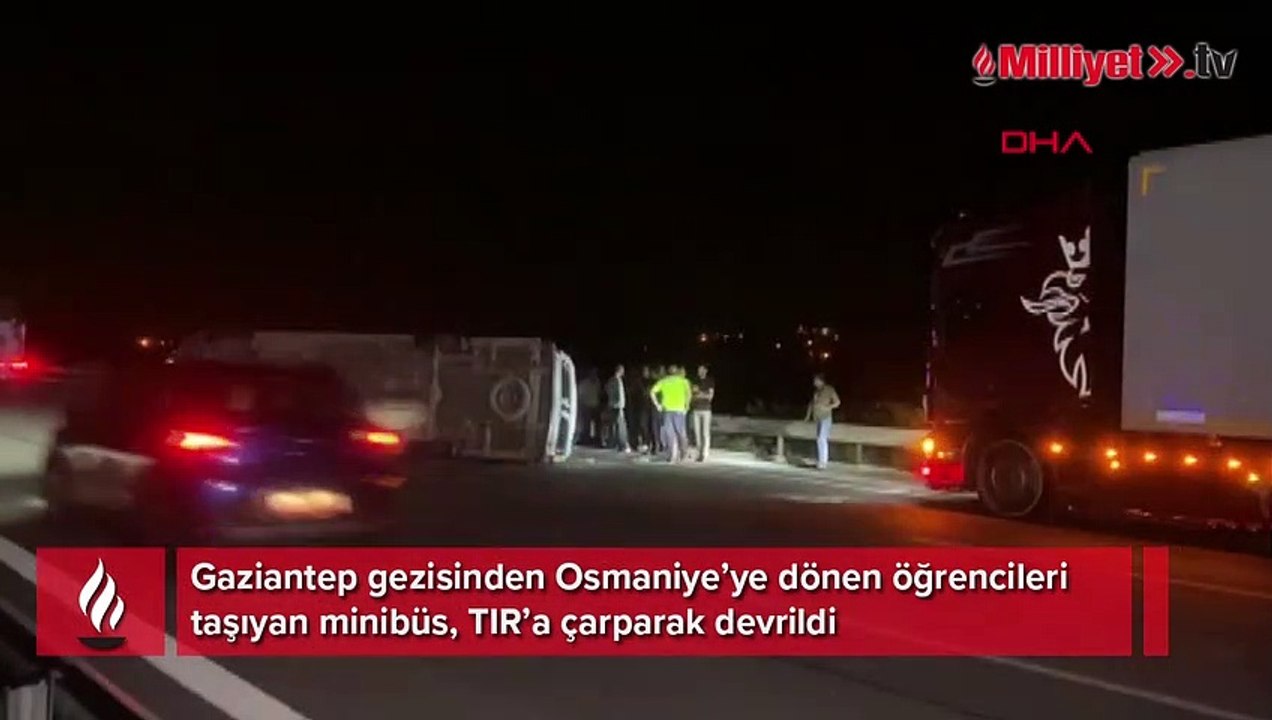 Gezi dönüşü öğrencileri taşıyan minibüs TIR'a çarptı: 17 yaralı var