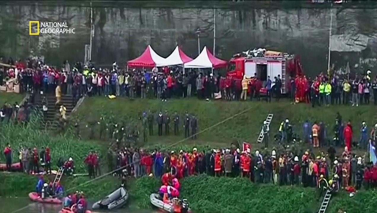 Air Crash - Crash en direct - Vol TransAsia Airways 235 [Français]