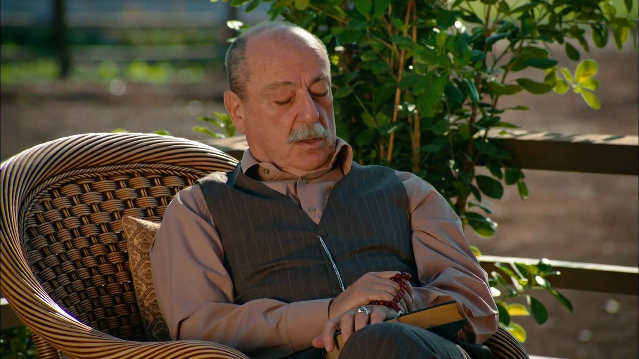 Dila Hanim / Ms. Dila - Episode 22 (English Subtitles)