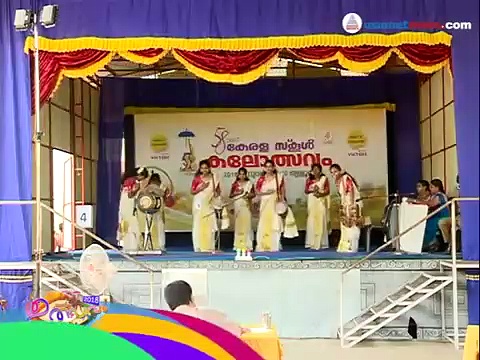 വളയിട്ട കൈകളില്‍ പഞ്ചവാദ്യം