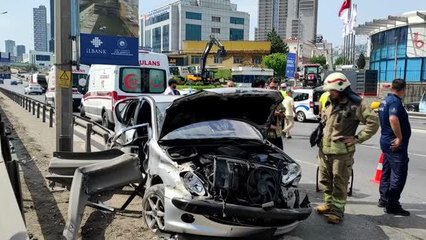 Pendik'teki trafik kazasında 2 kişi yaralandı