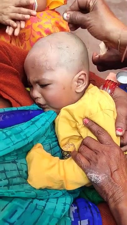 Mundan Sanskar in Chitrakoot 3, Baby Crying so much.
