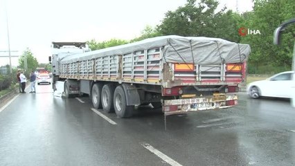 Sağanak yağış kazaları beraberinde getirdi