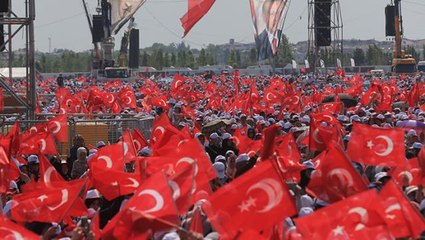 İstanbul'da fetih coşkusu! Alan hıncahınç doldu, kutlamalara yarım milyondan fazla kişi katıldı