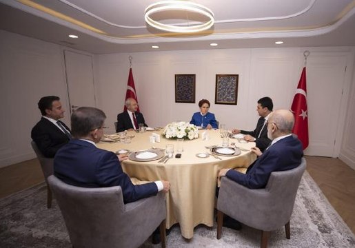 Muhalefet partilerinin genel başkanları Gelecek Partisi Genel Merkezi'nde bir araya geldi (2)
