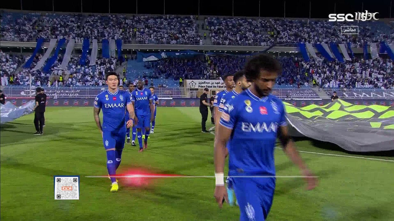 الهلال يعتلي صدارة الدوري بفوزه على أبها بهدفين...