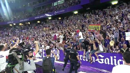 El Real Valladolid celebra el ascenso a Primera en Zorrilla