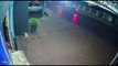 Câmera flagra motociclista fugindo após atropelar criança no Bairro XIV de Novembro, em Cascavel