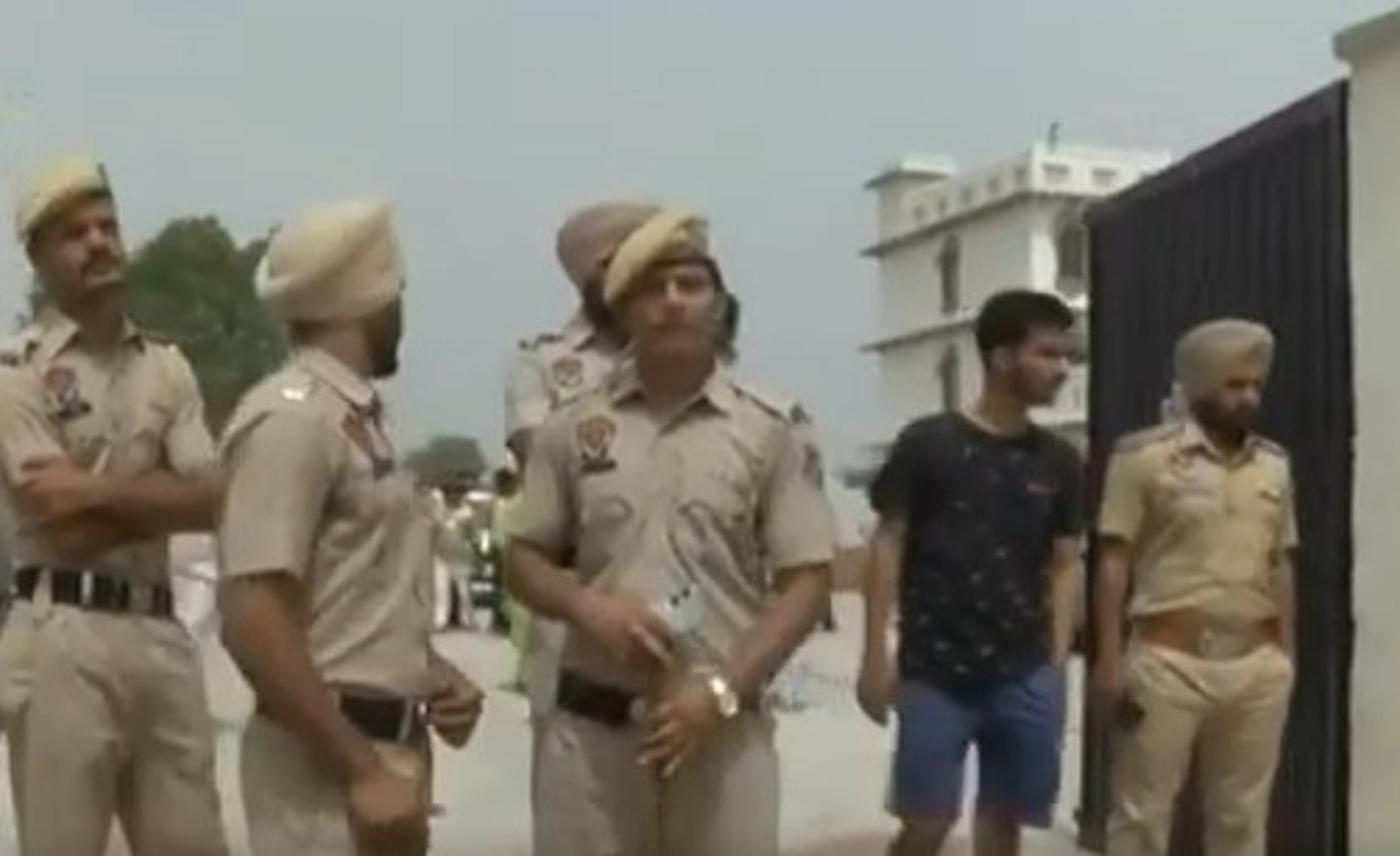 ਮਾਨ ਸਰਕਾਰ ਨੂੰ ਕੋਸ ਰਹੇ ਨੇ Moosewala ਦੇ ਚਾਹੁਣ ਵਾਲੇ,
