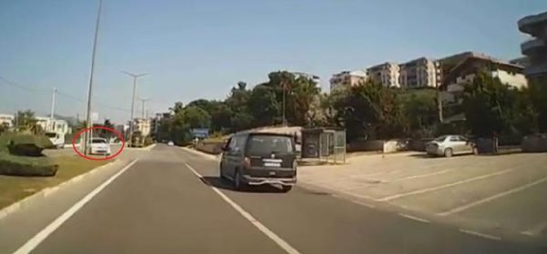 KAZA ANINI KAYDETTİ, 'GEÇİRDİĞİM KAZA' BAŞLIĞIYLA SOSYAL MEDYADA PAYLAŞTI