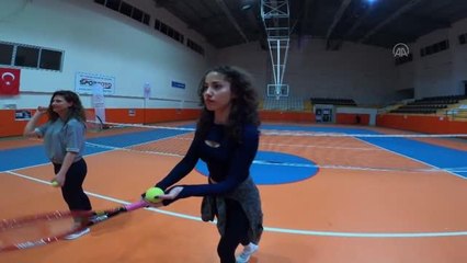 Darende'de tenis kursu düzenlendi