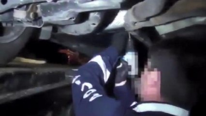 İSTANBUL'DA 120 KİLOGRAM ESRAR ELE GEÇİRİLEN OPERASYONLAR KAMERADA