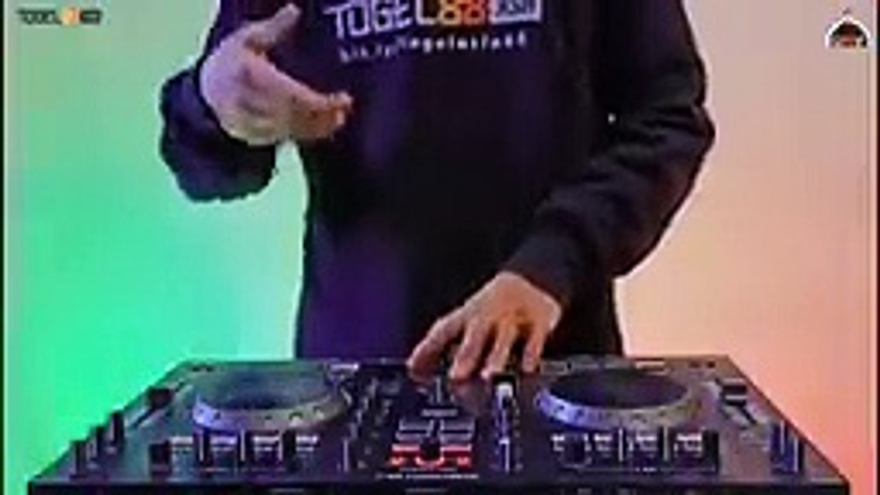 DJ_KU_BERLAYAR_DI_LAUTAN_TIDAK_BERTEPIAN_TIKTOK_VIRAL_REMIX_FULL_BASS_2022_|_BERLAYAR_TAK_BERTEPIAN(144p)