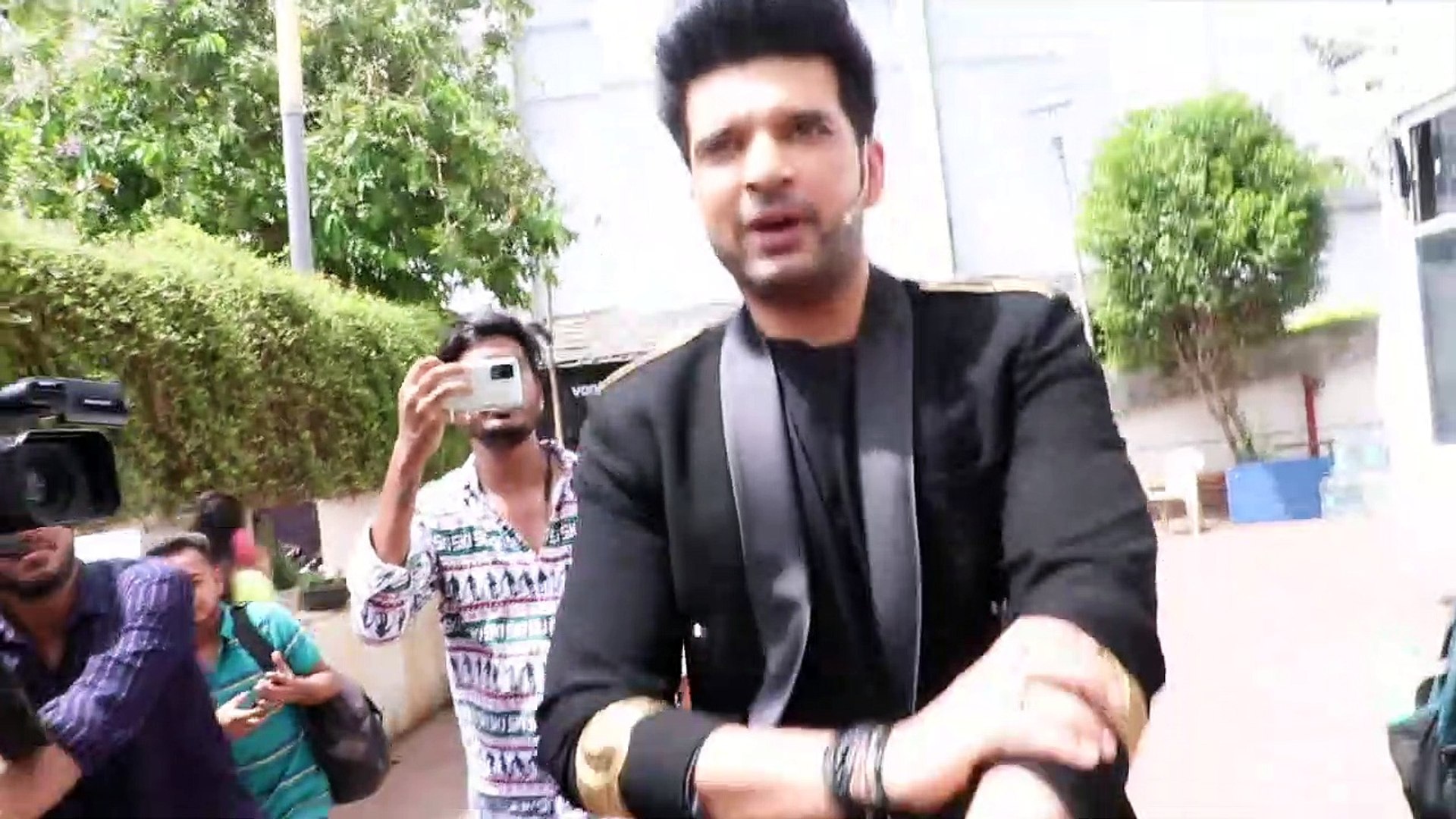 Karan Kundrra reacts to Sidhu Moosewale death