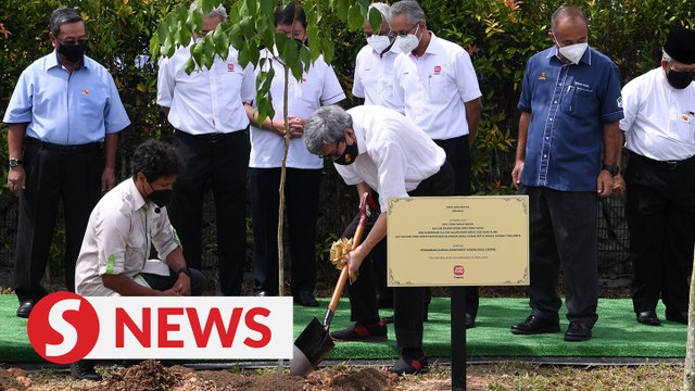 Selangor royal plant trees to commemorate launch of Elmina Rainforest Knowledge Centre