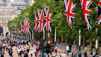 The Jubilee Weekend: We ask people in Leeds how they will be spending the long bank holiday