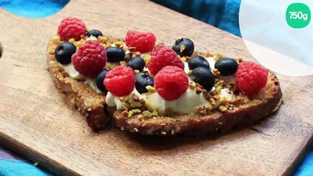 Pain perdu au mascarpone, framboises & pistaches