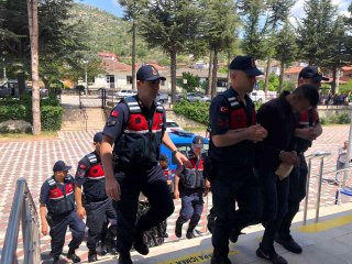 Bilecik'te kablo hırsızlığı yapan şahıslar Sakarya'da yakalandı