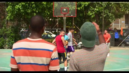 'Superación: La historia de la familia Antetokounmpo', tráiler