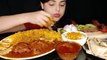 Eating Prawn Biryani, Spicy Chicken Tandoori Butter Masala, Chicken Tandoori, Butter Naan, Big Bites
