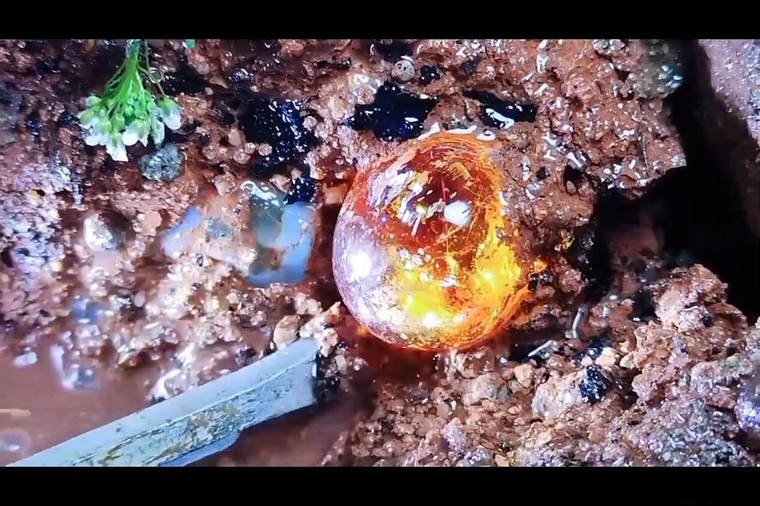 amazing!! hunt for rare diamonds in a hundred year old land