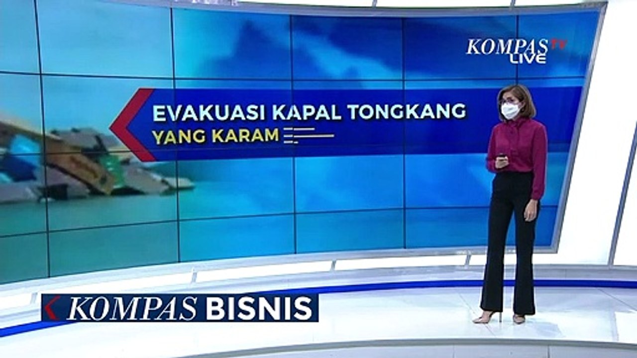 Cara Petugas SAR Evakuasi Kapal Tongkang Bermuatan Lebih dari Seratus Kontainer dari Selat Malaka