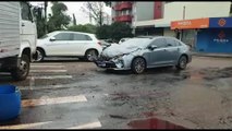 Vídeo: veja a colisão no Centro de Cascavel que deixou Corolla destruído