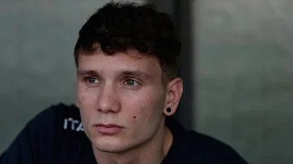 GF Vip, Manuel Bortuzzo racconta la sua storia. Giacomo Urtis: "Dobbiamo imparare da lui" Durante la