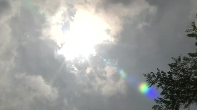 [날씨] 오늘 전국 맑고 다소 더워...영동 건조특보 속 강풍 / YTN