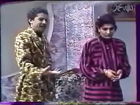 rtm عبد الرؤوف في اسكيتش امراتي العزيزة انتاج التلفزة المغربية في رمضان 1984