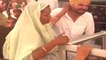 Sidhu Moosewala की मां का रो-रो कर बुरा हाल | Sidhu Moosewala cremation | Sidhu Moosewala funeral