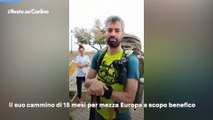 Daniele Grassetti saluta Pesaro: pronto per 10mila km a piedi