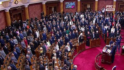 BIVŠI PREDSEDNICI NA VUČIĆEVOJ ZAKLETVI: Milutinović jedva stojao, Toma i Lilić pored njega a tu su i ZAGA I BATA!