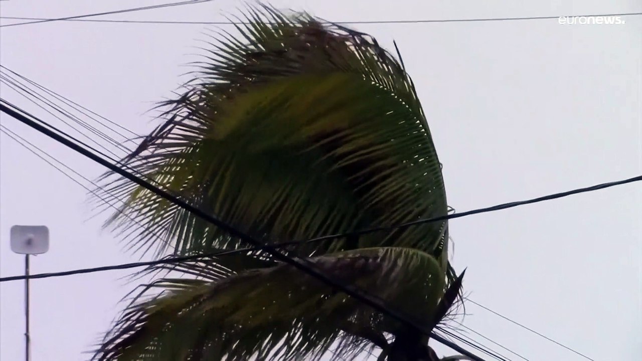 Над Мексикой бушует шторм "Агата"