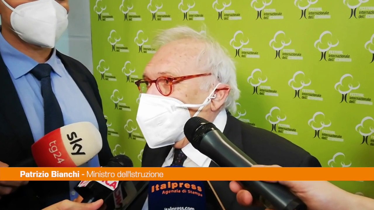 Bianchi "Tagli alla scuola? Lo scorso anno fatte 57mila assunzioni"