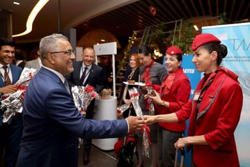 İSTANBUL HAVALİMANI'NDA KABİN MEMURU ORKESTRASINDAN KONSER