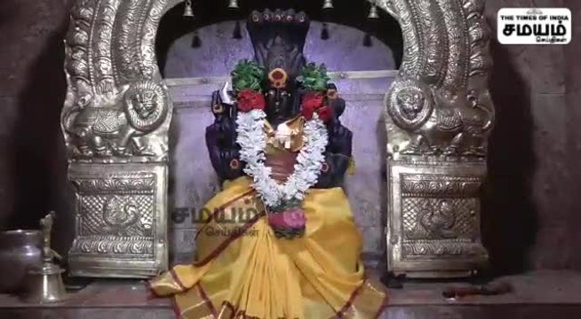முத்துமாரியம்மன் திருக்கோயில்; பால்குடம் எடுத்து பக்தர்கள் நேர்த்திக்கடன்!