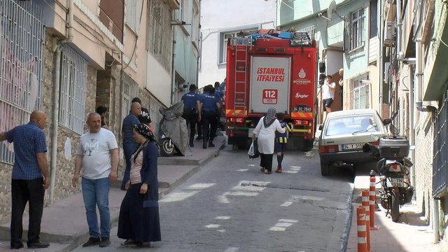 Torununu kayan minibüsün altında kalmaktan kurtaran dede öldü