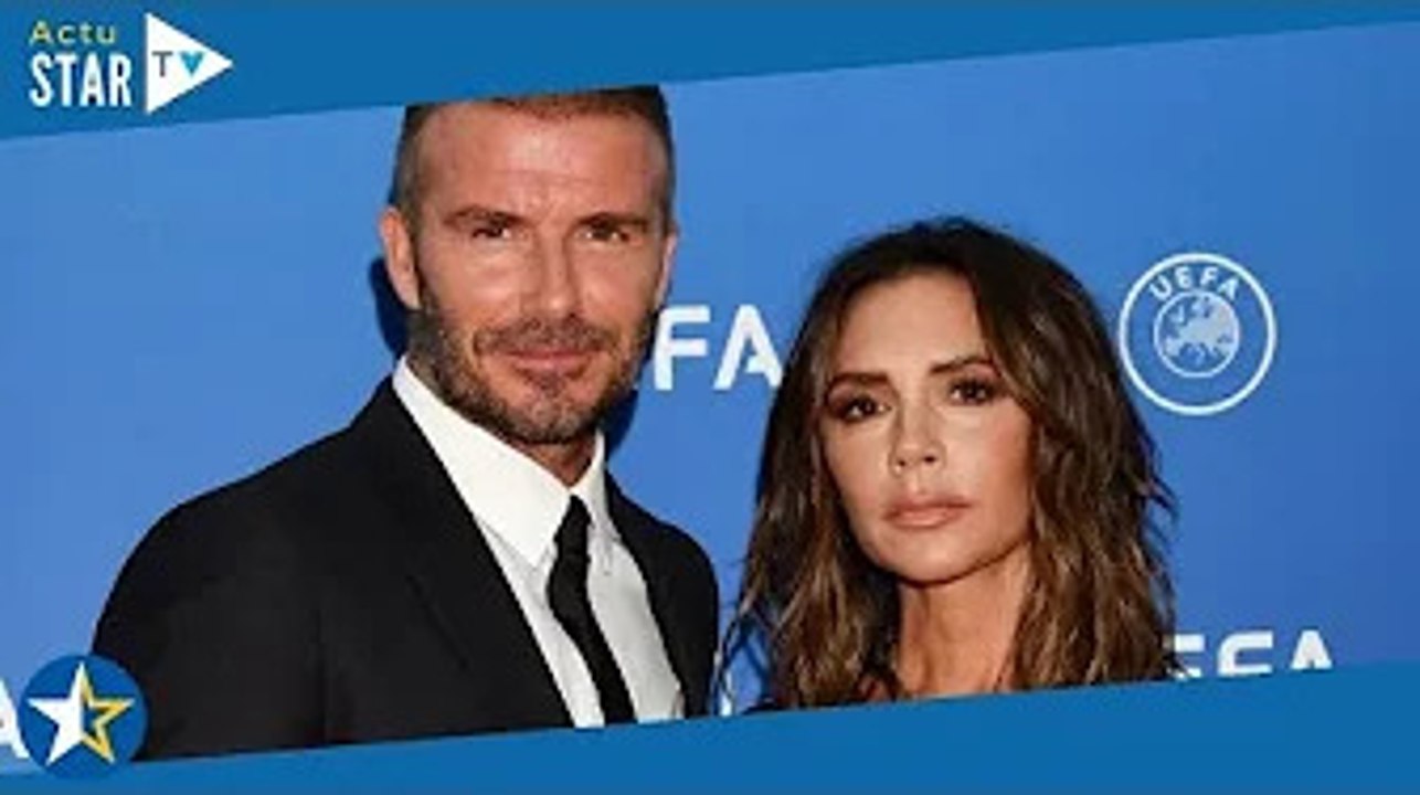 Victoria Beckham femme fatale sur Instagram : ce petit détail de son look moqué par son mari