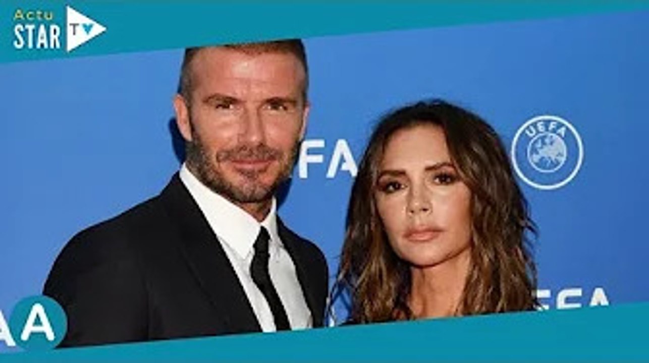 Victoria Beckham femme fatale sur Instagram : ce petit détail de son look moqué par son mari