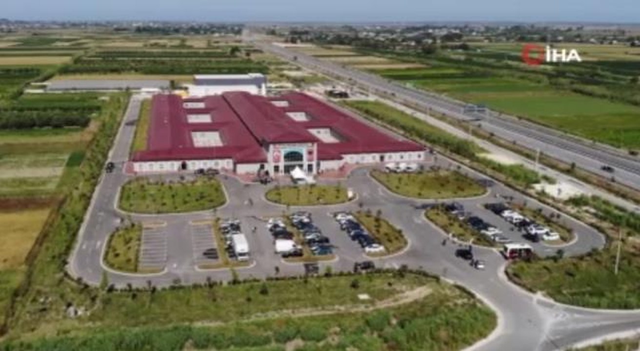 Türkiye'nin Arnavutluk'ta inşa ettiği hastanede 1 yılda 73 bin kişi şifa buldu