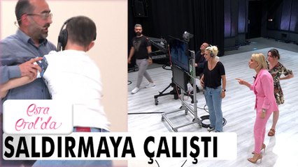 Yazıklar olsun! Canlı yayında eşinin üzerine yürüdü! - Esra Erol'da 31 Mayıs 2022