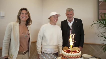 Roland-Garros - Swiatek souffle ses 21 bougies