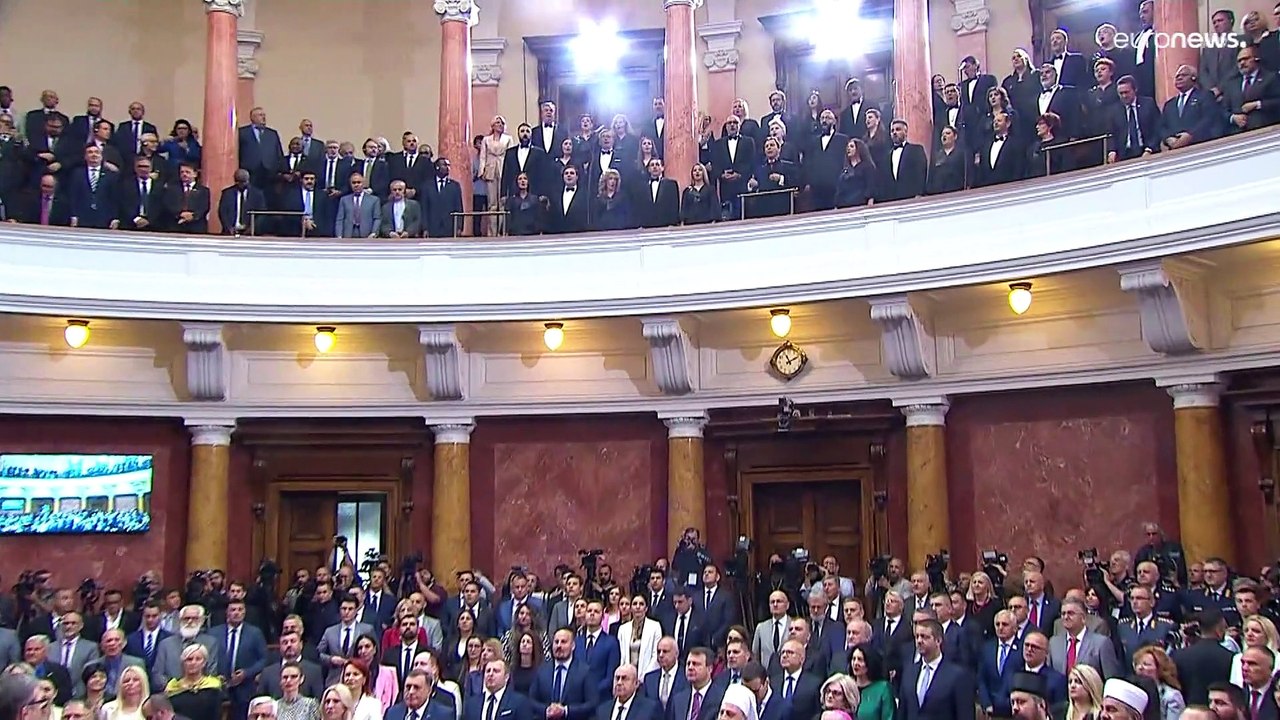 Serbischer Präsident Vučić tritt zweite Amtszeit an: Spagatpolitik zwischen Brüssel und Moskau