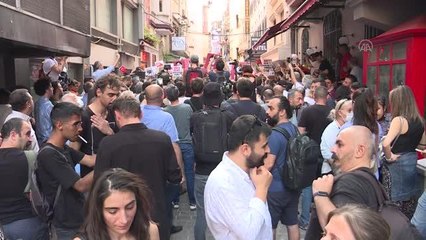 Beyoğlu'nda izinsiz gösteriye müdahale