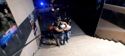 KUYUMCU KURYELERİNİ 9 KİLO ALTIN GASBEDEN 6 ŞÜPHELİ GÖZALTINA ALINDI