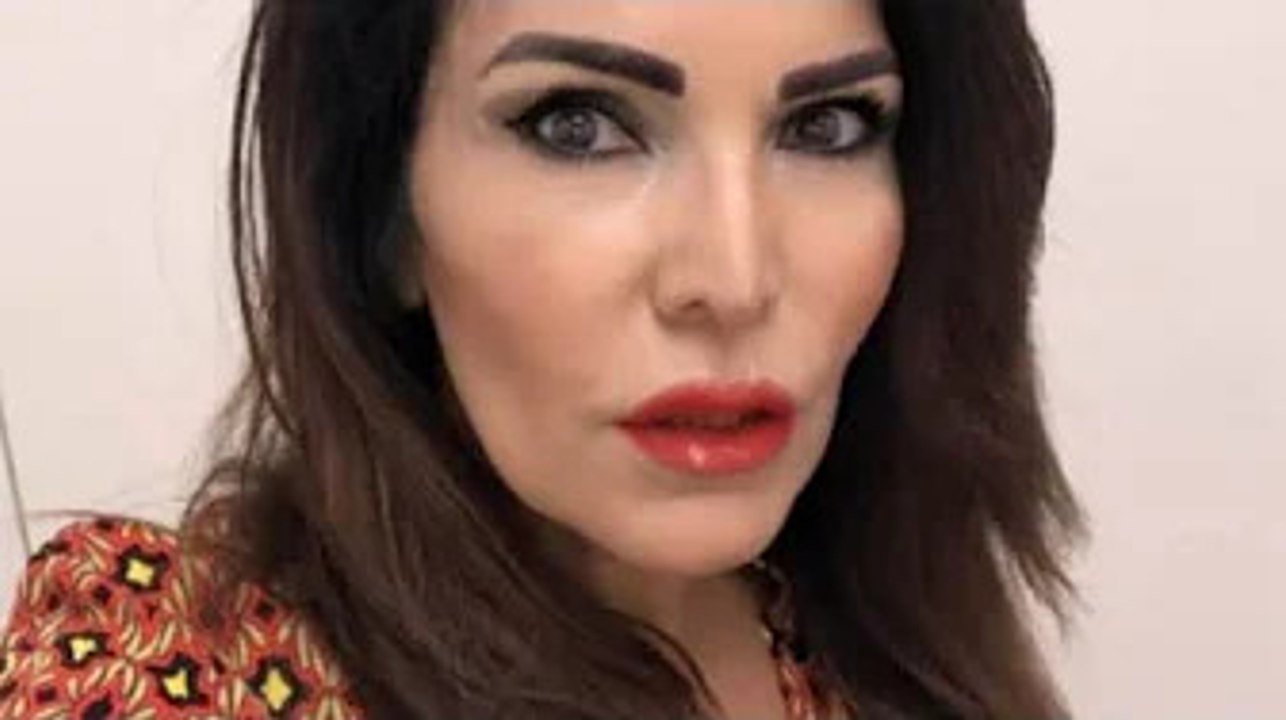 Fariba Tehrani si scaglia contro un autore del reality show: l'affondo su instagram E' stata una del