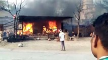 दुकान में भीषण आग से जिंदा जला मजदूर, हत्या की आशंका पर एफएसएल ने जुटाए सबूत