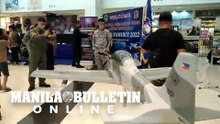 Mall goers flock at the exhibition of the PAF’s Tactical Operations Wing Eastern Mindanao in Davao City